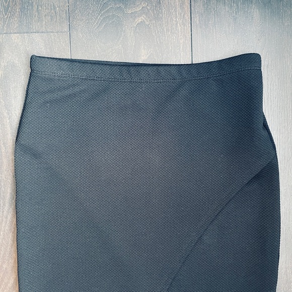 Rebel Sugar Asymmetrical Split Bodycon Skirt - Picture 4 of 14
